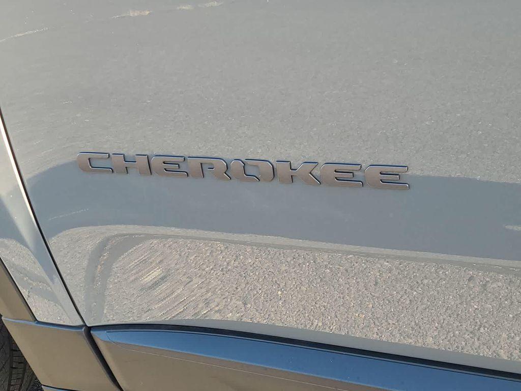new 2026 Jeep Cherokee car, priced at $39,999