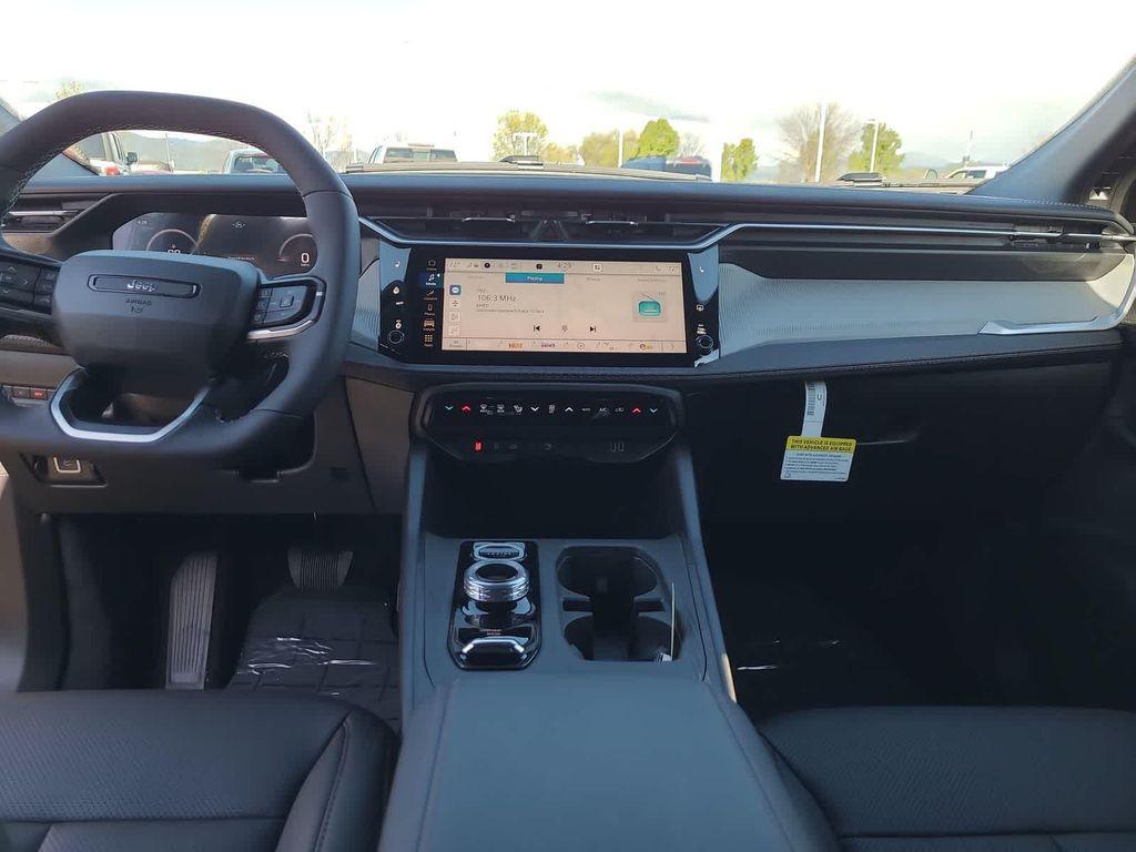 new 2026 Jeep Cherokee car, priced at $39,999