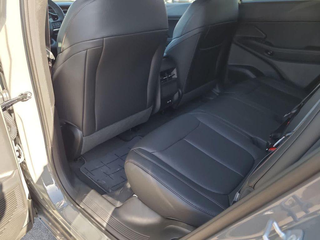 new 2026 Jeep Cherokee car, priced at $39,999