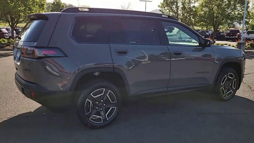 new 2026 Jeep Cherokee car, priced at $39,999