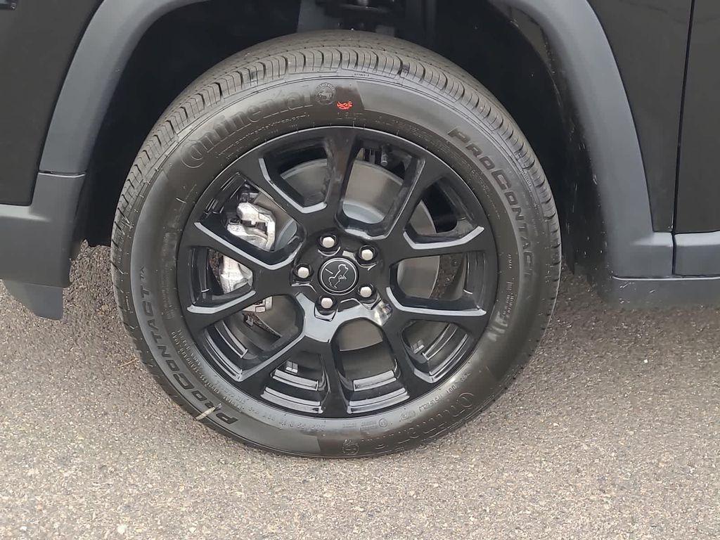 new 2026 Jeep Compass car, priced at $28,499