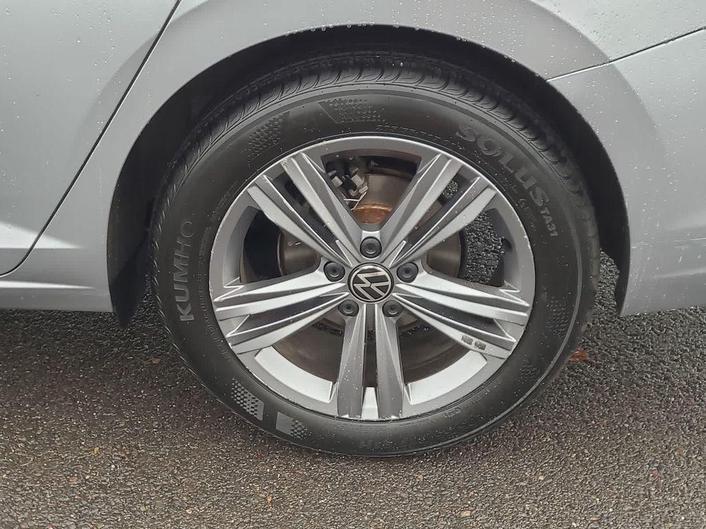 used 2024 Volkswagen Jetta car, priced at $19,998