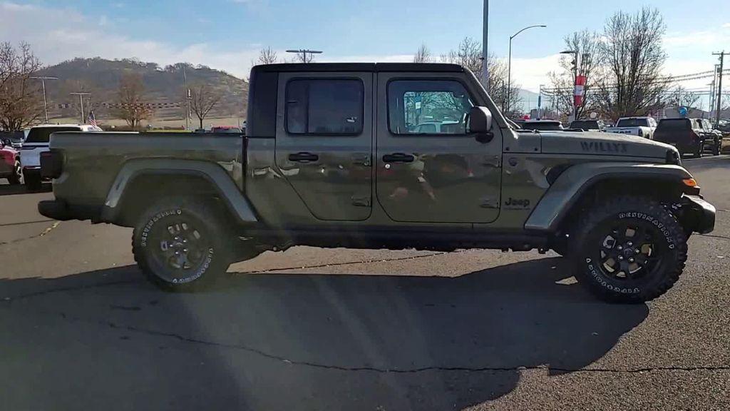 new 2026 Jeep Gladiator car, priced at $48,999