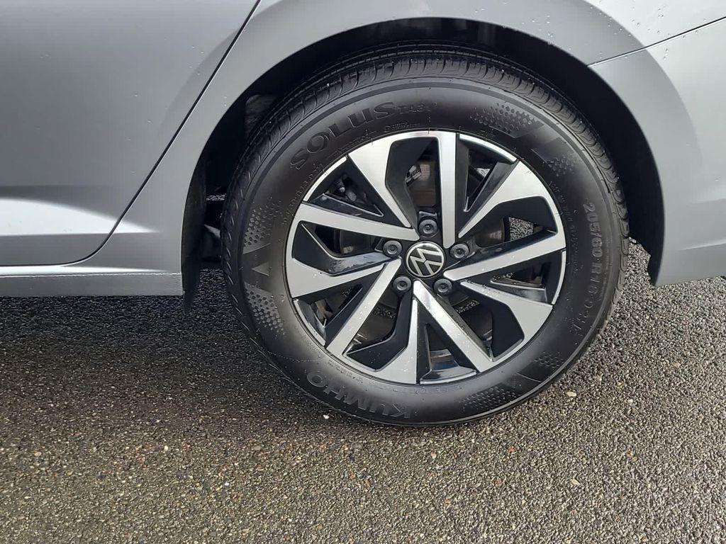 used 2024 Volkswagen Jetta car, priced at $18,998