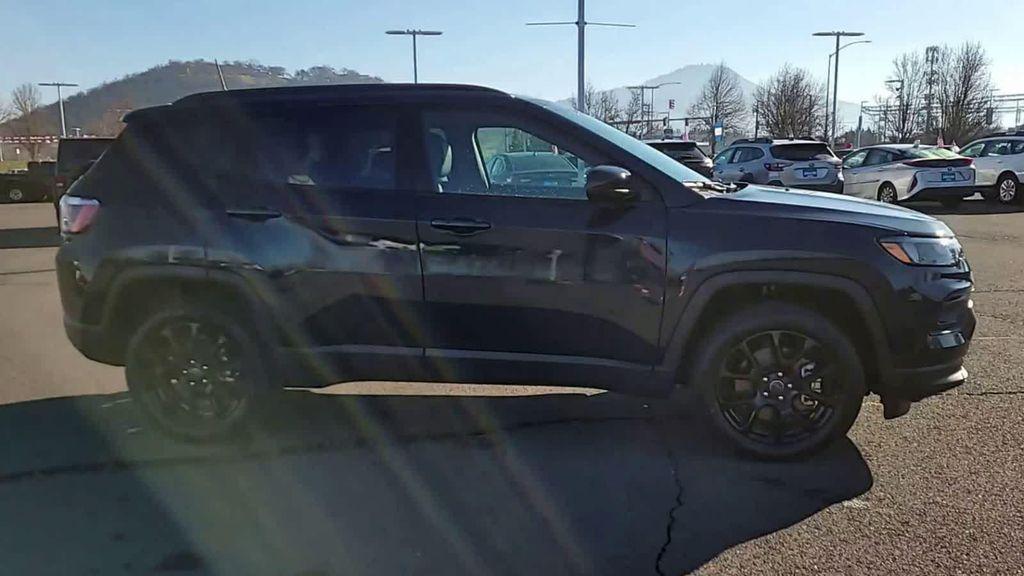 new 2026 Jeep Compass car, priced at $28,499