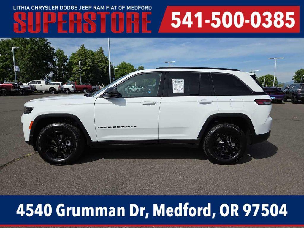 new 2026 Jeep Grand Cherokee car, priced at $40,249