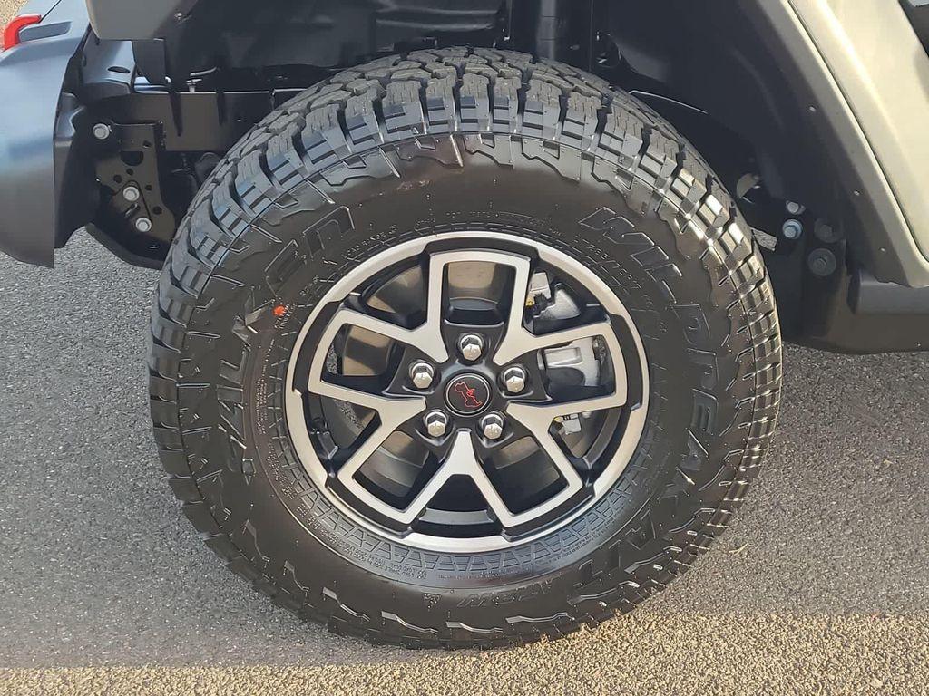 new 2026 Jeep Gladiator car, priced at $49,999