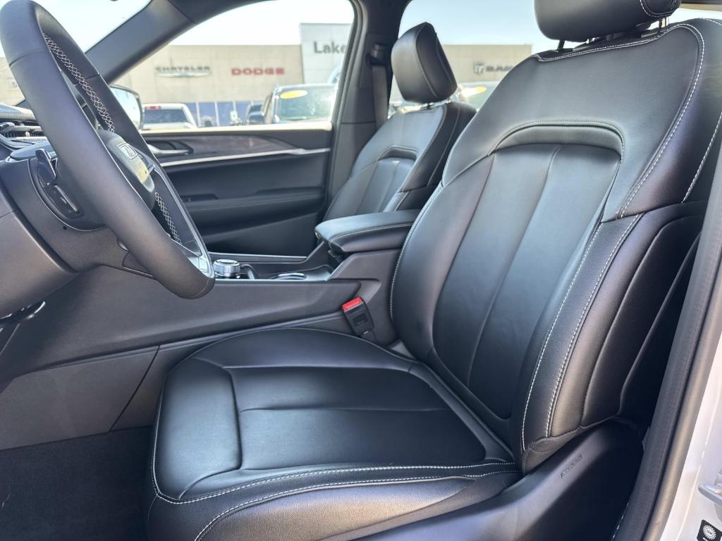 used 2025 Jeep Grand Cherokee L car, priced at $40,125