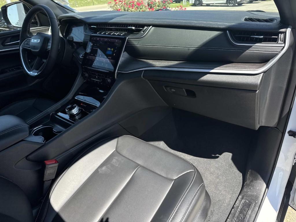 used 2025 Jeep Grand Cherokee L car, priced at $40,125