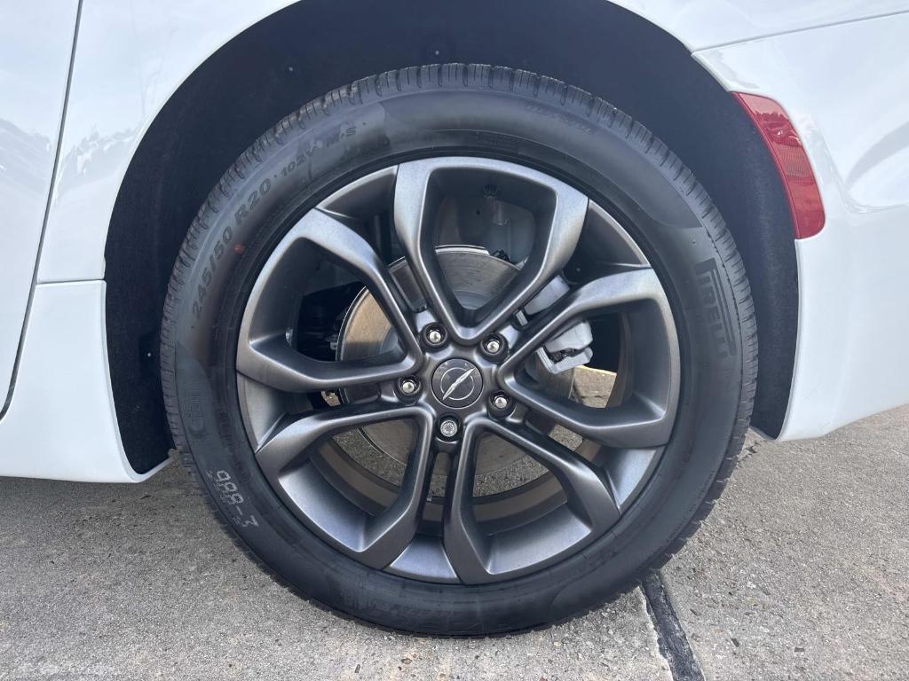 new 2026 Chrysler Pacifica car, priced at $45,040