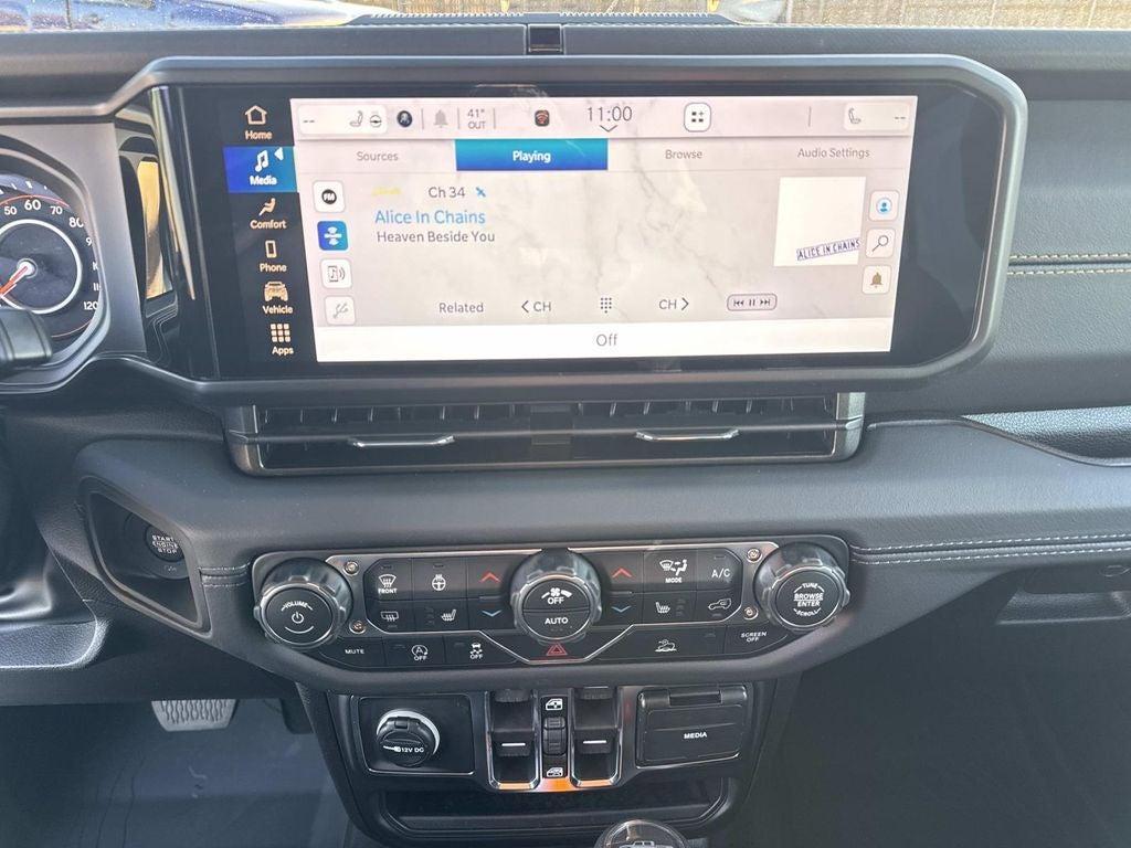 new 2026 Jeep Gladiator car, priced at $45,515