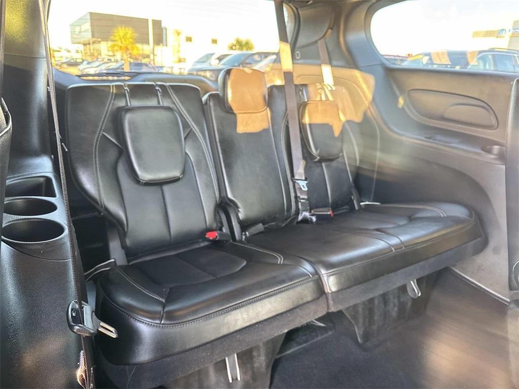 used 2025 Chrysler Pacifica car, priced at $33,235