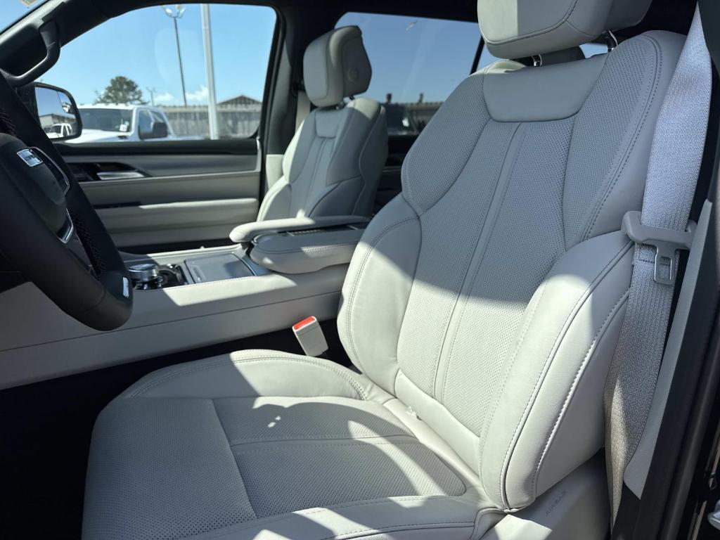 new 2026 Jeep Grand Wagoneer car, priced at $72,475