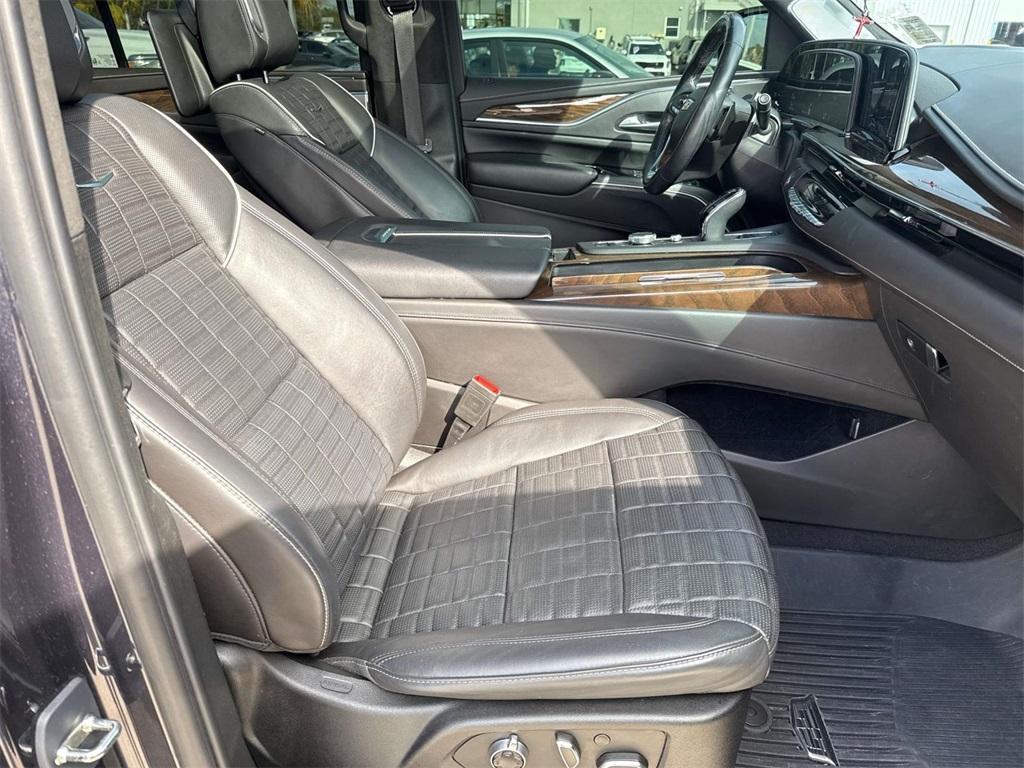 used 2023 Cadillac Escalade ESV car, priced at $77,597