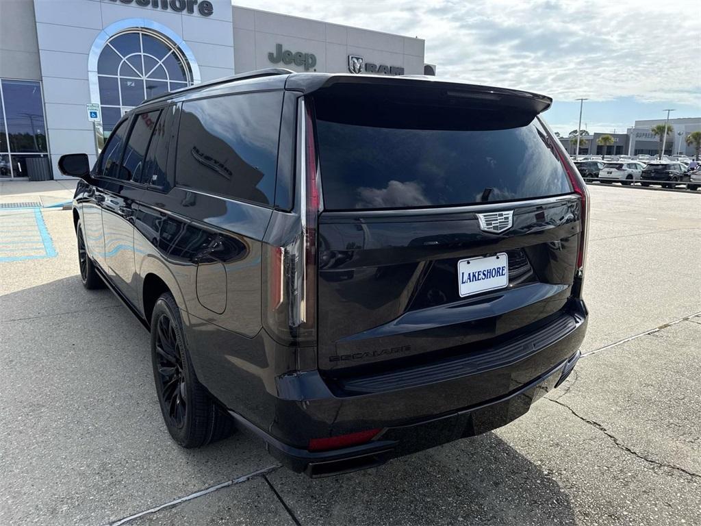 used 2023 Cadillac Escalade ESV car, priced at $77,597