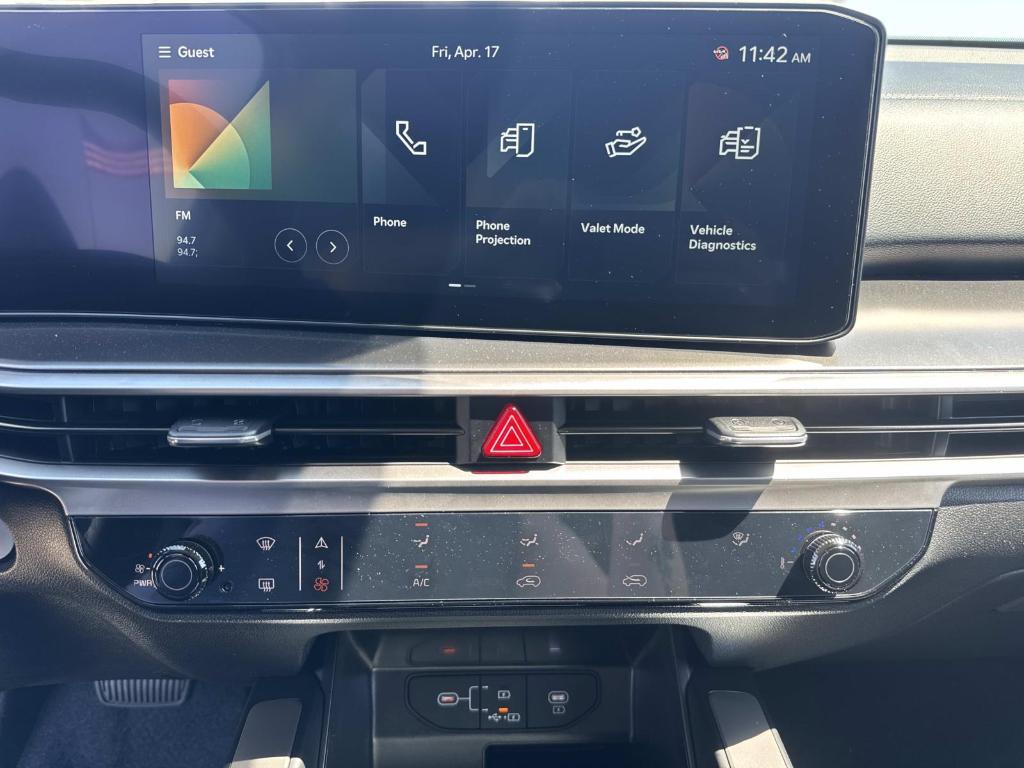 new 2026 Kia Sorento car, priced at $33,115