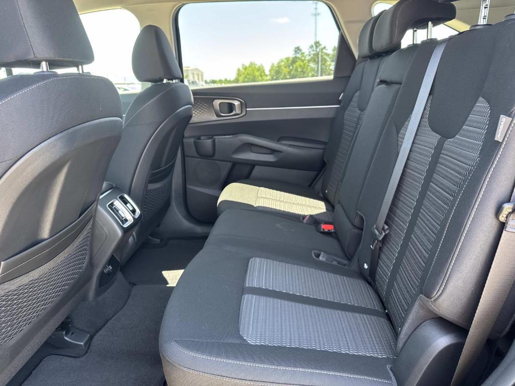 new 2026 Kia Sorento car, priced at $33,115
