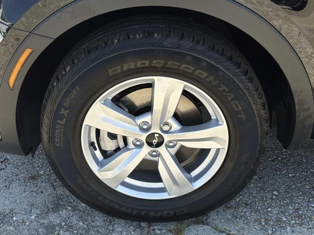 new 2026 Kia Sorento car, priced at $33,115