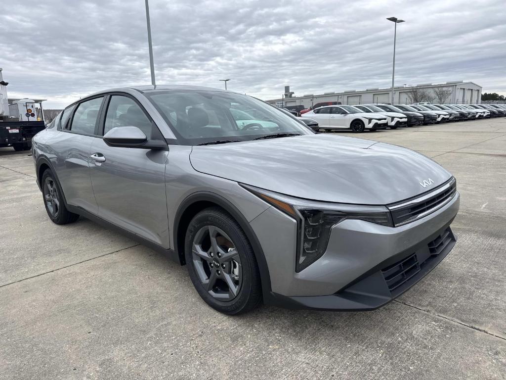 new 2025 Kia K4 car, priced at $22,976
