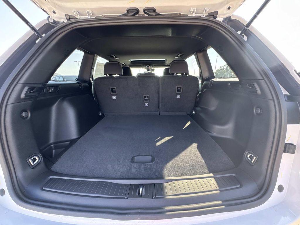 new 2025 Jeep Grand Cherokee car, priced at $37,775