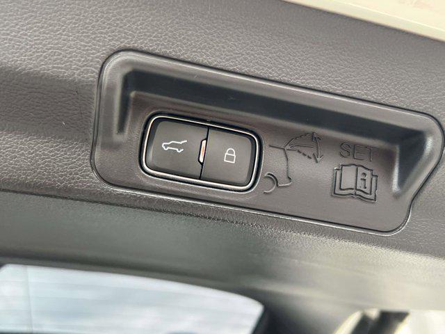 used 2021 Ford Explorer car, priced at $33,012