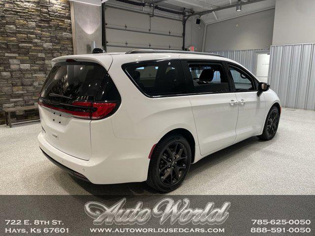 used 2024 Chrysler Pacifica car, priced at $36,995