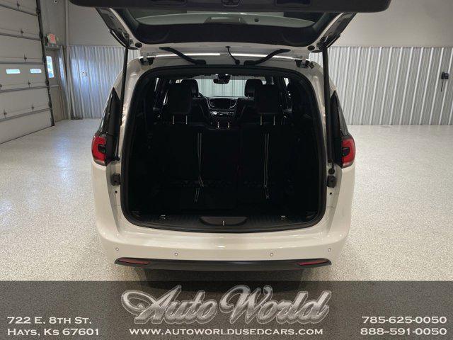 used 2024 Chrysler Pacifica car, priced at $36,995