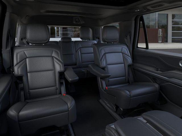 new 2025 Lincoln Navigator car, priced at $107,835