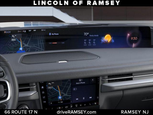 new 2025 Lincoln Navigator car, priced at $107,835