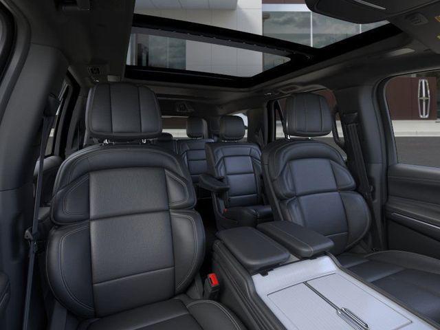 new 2025 Lincoln Navigator car, priced at $107,835
