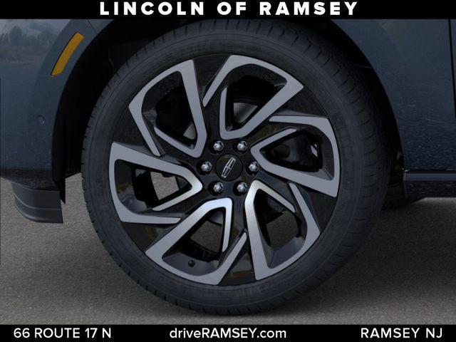 new 2026 Lincoln Navigator car, priced at $99,638