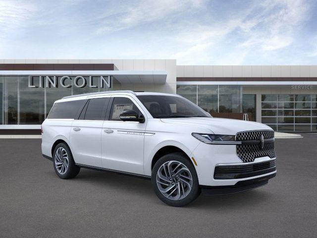 new 2026 Lincoln Navigator car, priced at $109,315