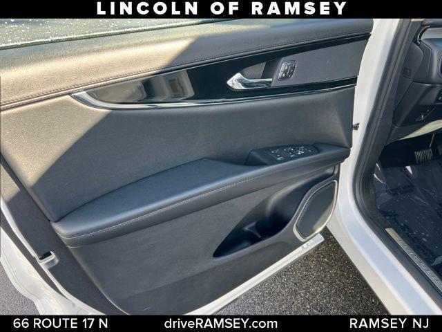 used 2023 Lincoln Nautilus car, priced at $35,127