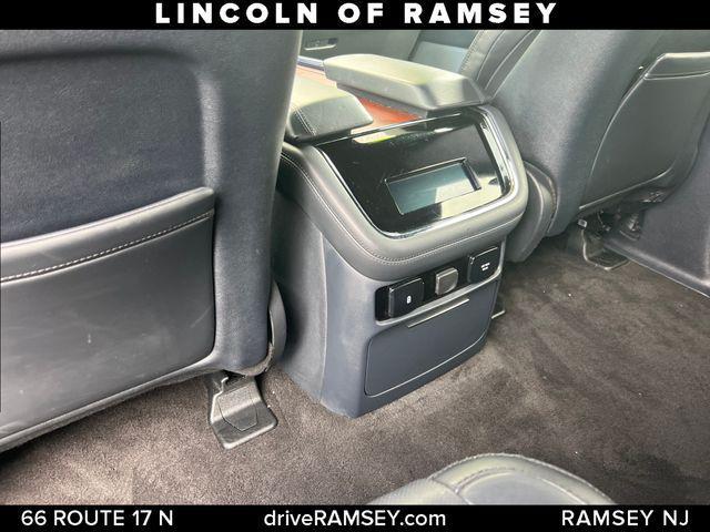 used 2022 Lincoln Navigator car, priced at $58,995
