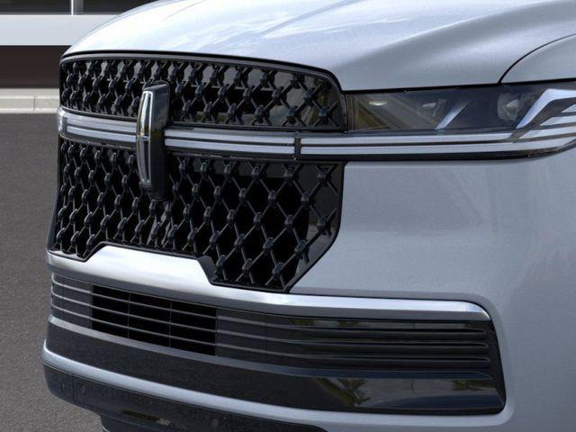 new 2025 Lincoln Navigator car, priced at $106,625
