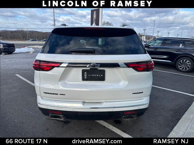used 2022 Chevrolet Traverse car, priced at $31,308