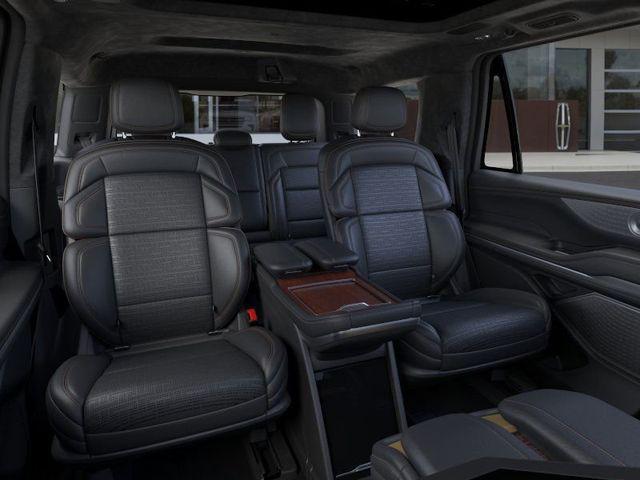 new 2025 Lincoln Navigator car, priced at $119,485