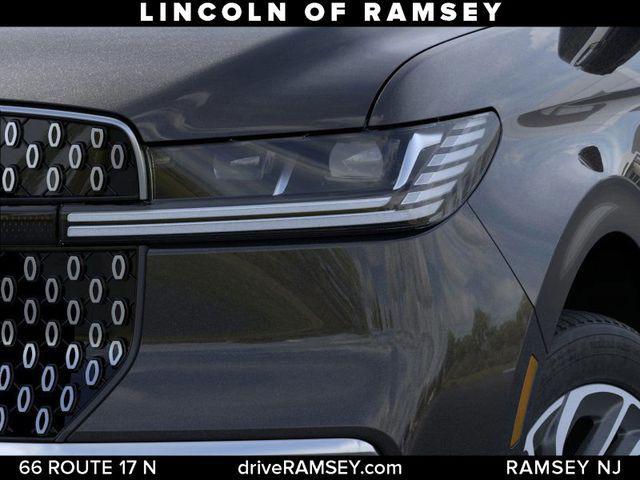 new 2025 Lincoln Navigator car, priced at $100,555