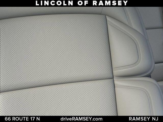 new 2026 Lincoln Navigator car, priced at $109,090
