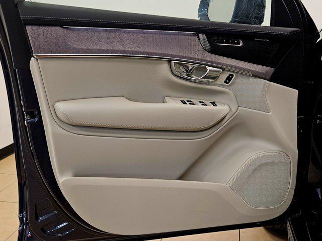 new 2026 Volvo XC90 Plug-In Hybrid car, priced at $85,745