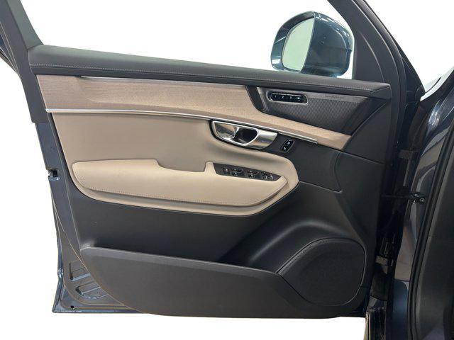 new 2026 Volvo XC90 Plug-In Hybrid car, priced at $85,354
