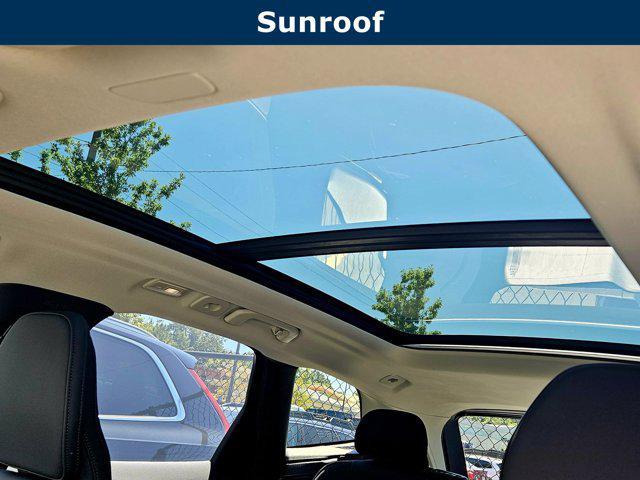 new 2026 Volvo XC60 car, priced at $57,985