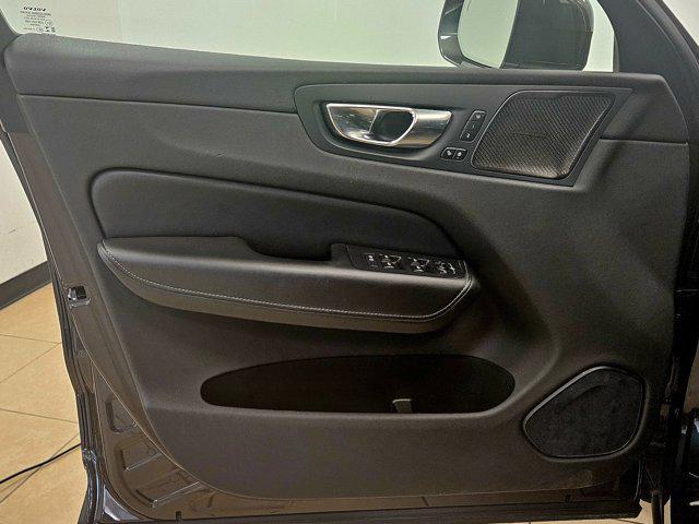used 2022 Volvo XC60 car, priced at $31,087