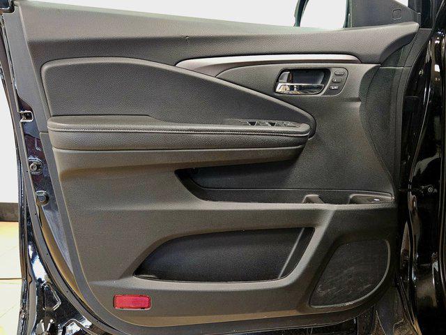 used 2025 Honda Ridgeline car, priced at $37,587