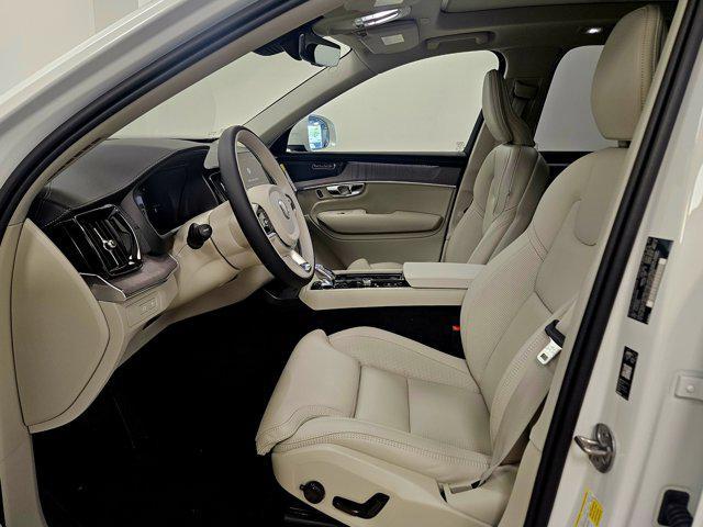 new 2026 Volvo XC90 Plug-In Hybrid car, priced at $86,344