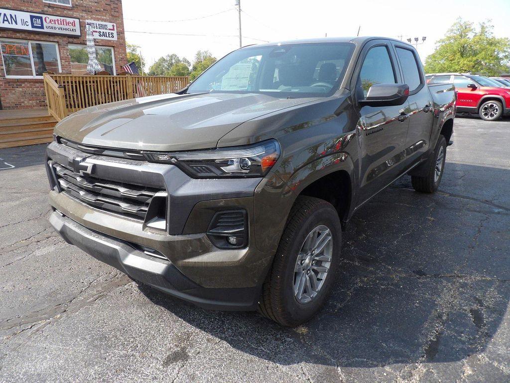 new 2024 Chevrolet Colorado car, priced at $40,785