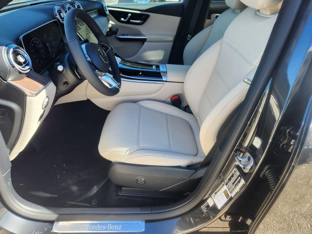 new 2026 Mercedes-Benz GLC 300 car