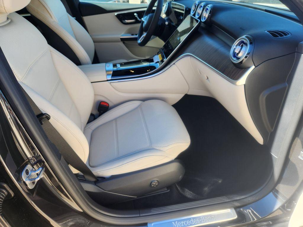 new 2026 Mercedes-Benz GLC 300 car