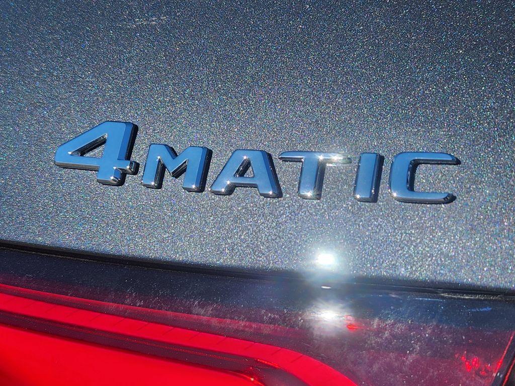 new 2026 Mercedes-Benz GLC 300 car