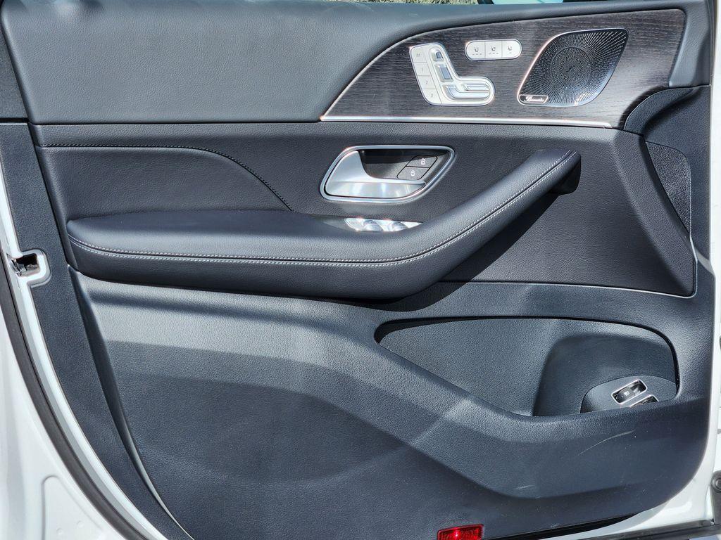 new 2026 Mercedes-Benz GLE 450e car, priced at $82,059